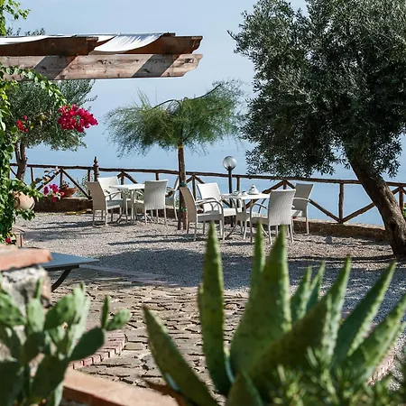 Casa di campagna Casale Santa Rosalia
