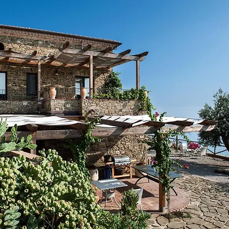 Casa di campagna Casale Santa Rosalia